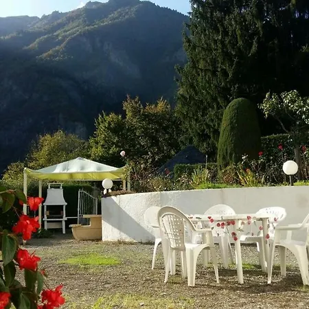 Les Narcisses 度假居 *